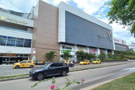 CENTRO COMERCIAL SANTA LUCIA PLAZA